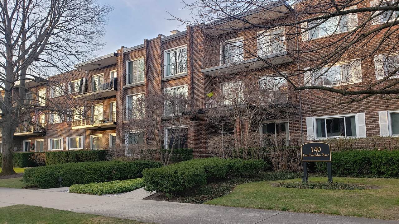 140 Franklin Place - Photo 1