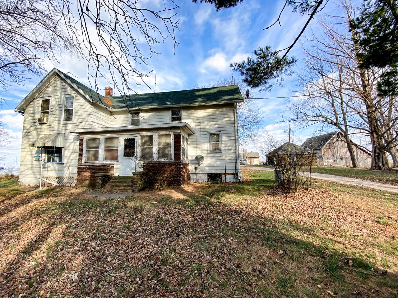 568 Slant Road - Photo 1