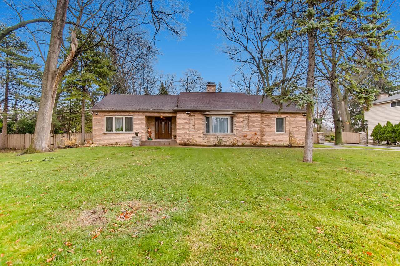 221 Good Avenue - Photo 1