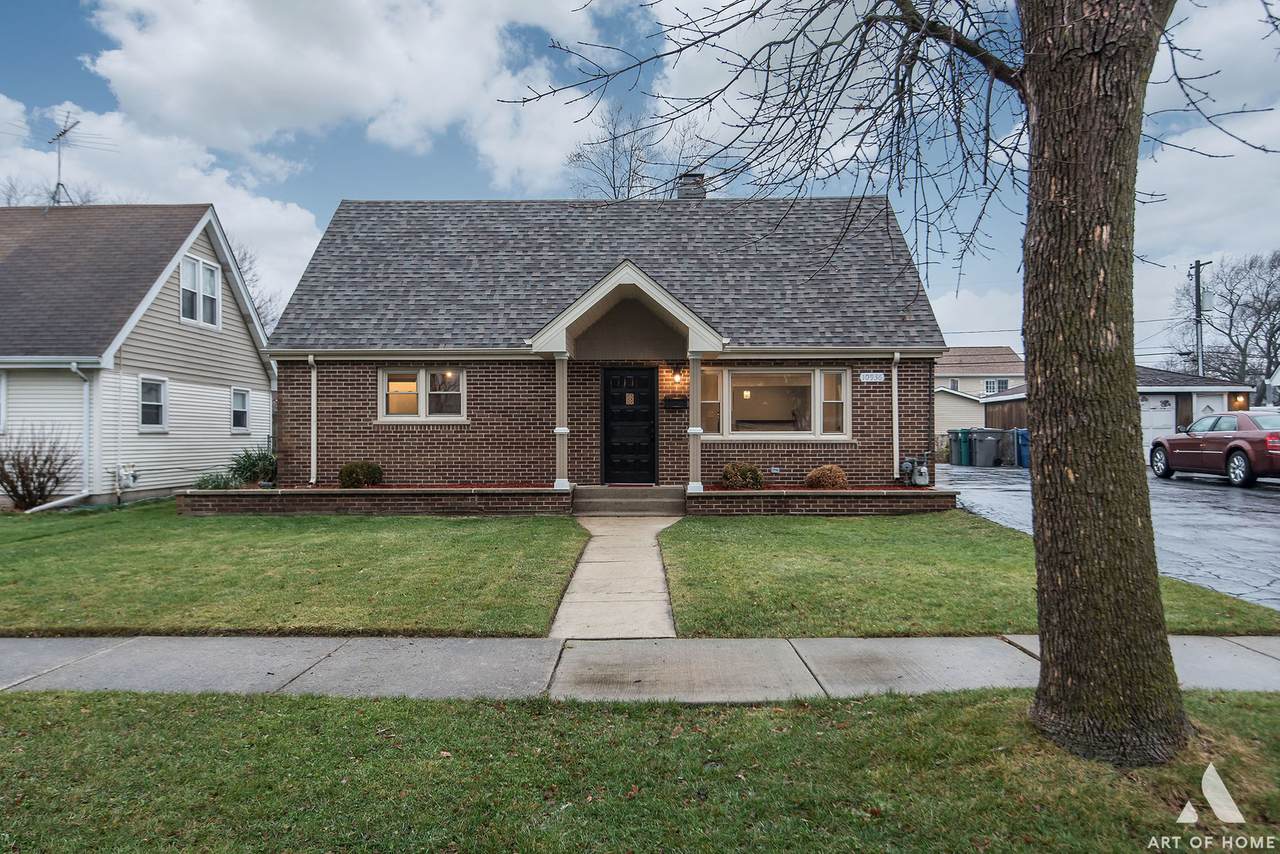 10936 Moody Avenue - Photo 1