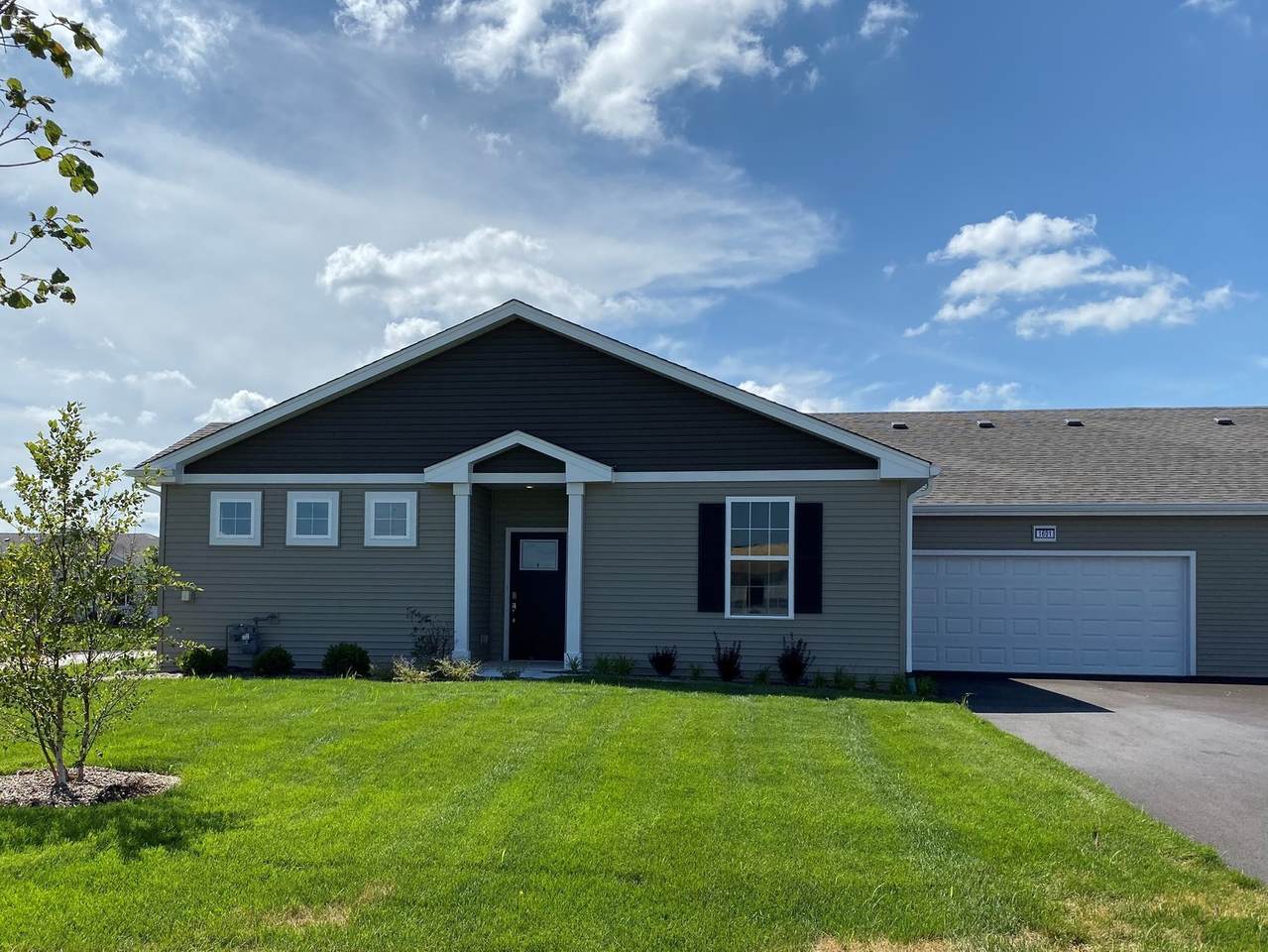 1669 Southern Circle - Photo 1