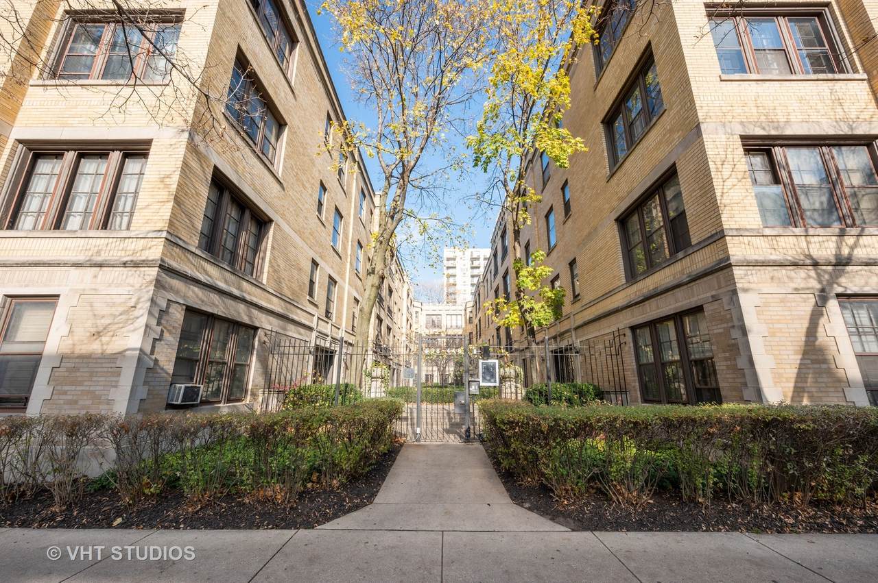 440 Surf Street - Photo 1