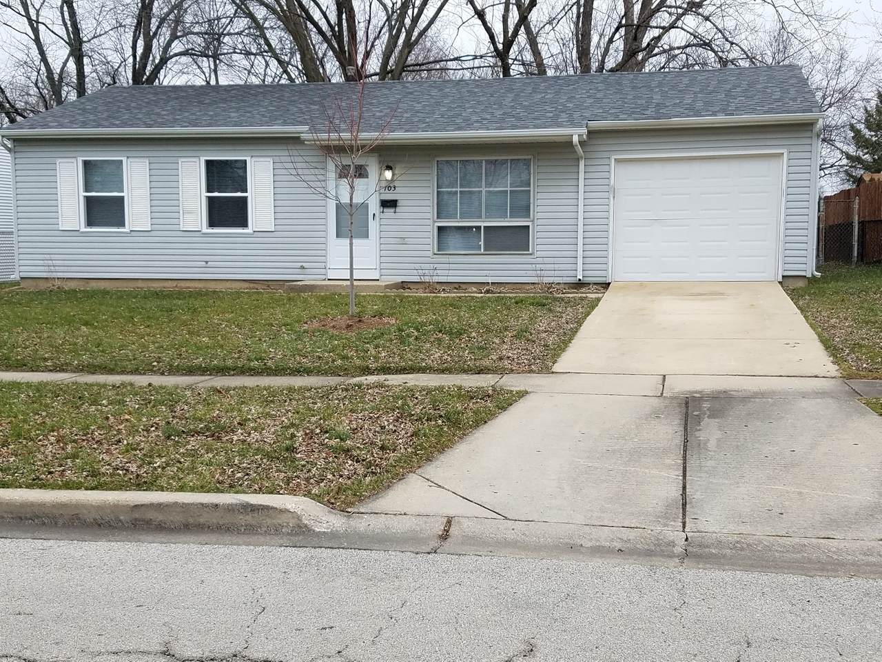 103 Willow Road - Photo 1