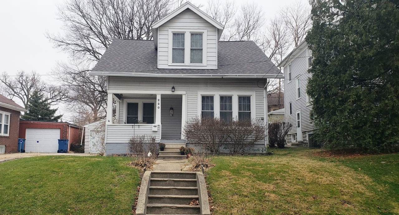 220 Artesian Place - Photo 1
