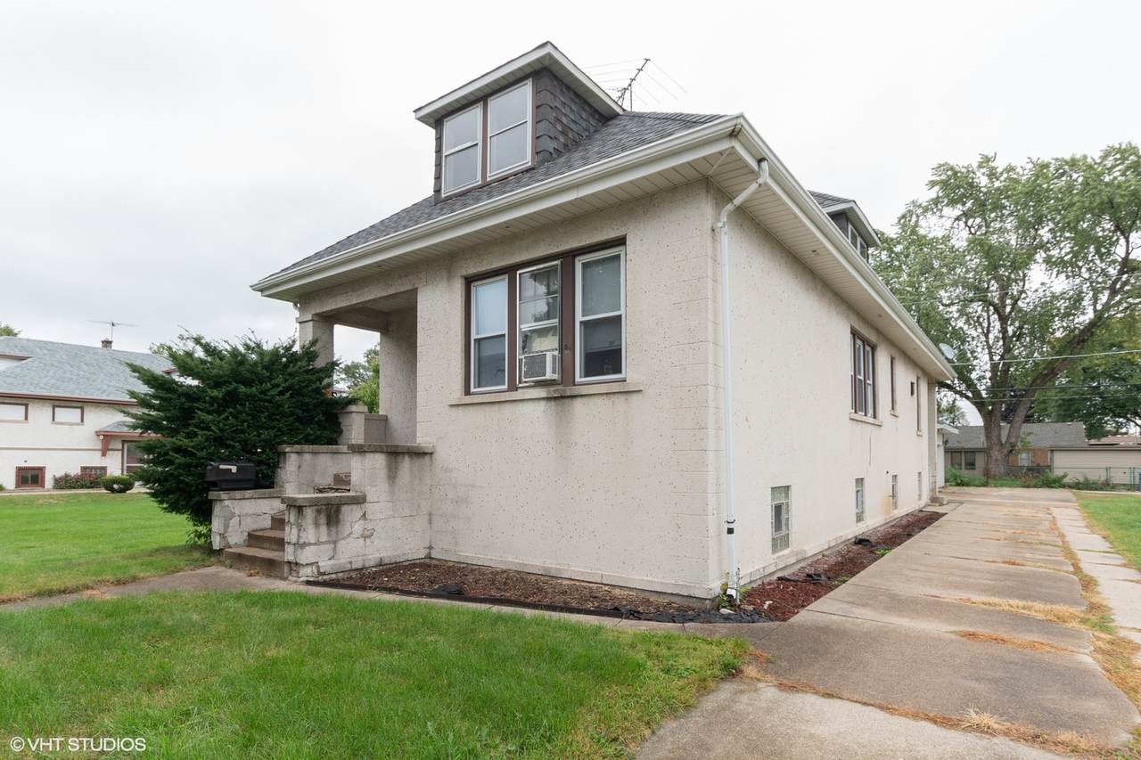 9535 Kilpatrick Avenue - Photo 1