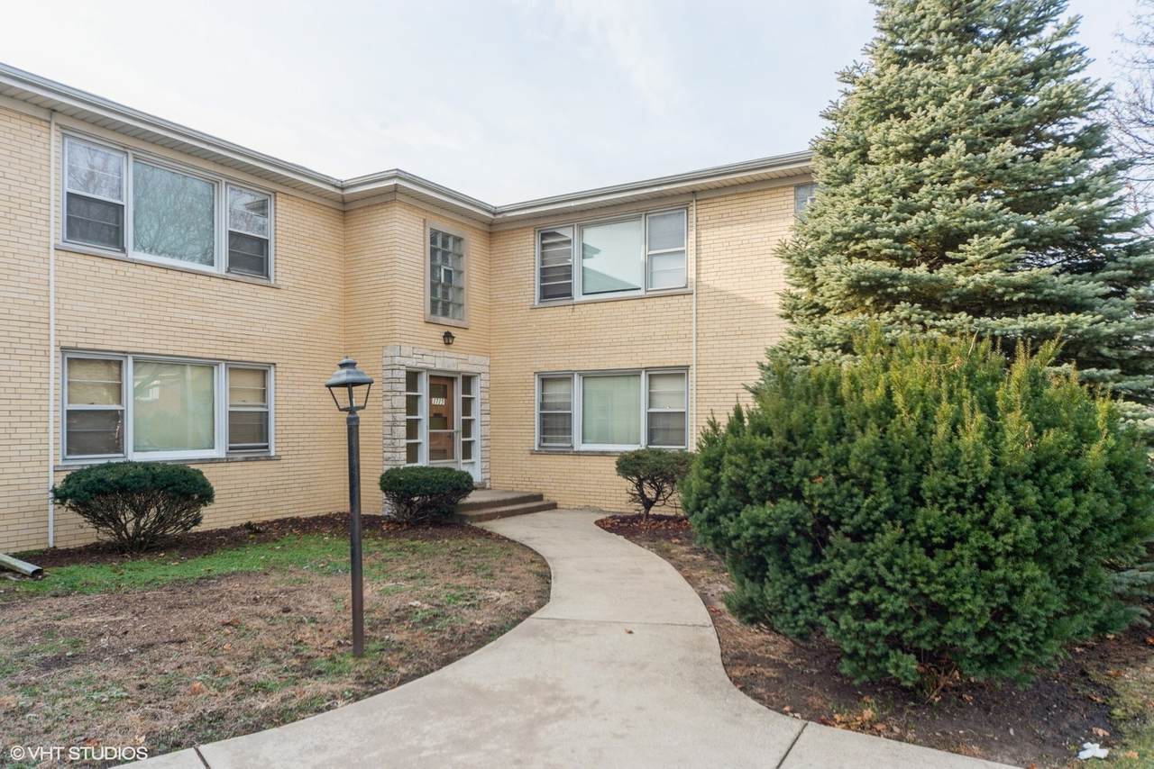 1715 Touhy Avenue - Photo 1