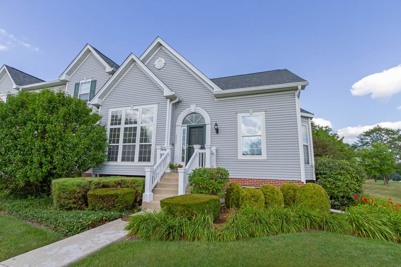 2046 Peterson Place - Photo 1