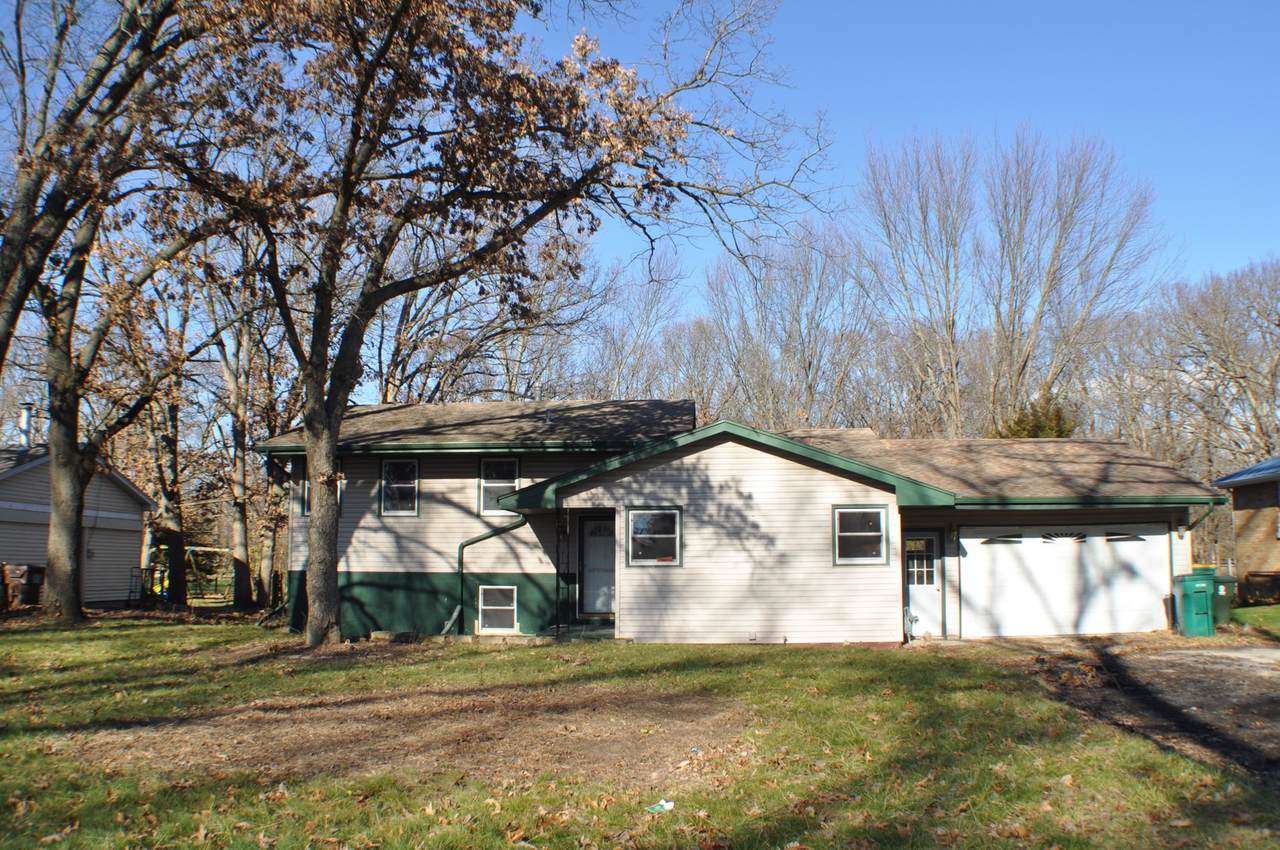 5905 720N Road - Photo 1