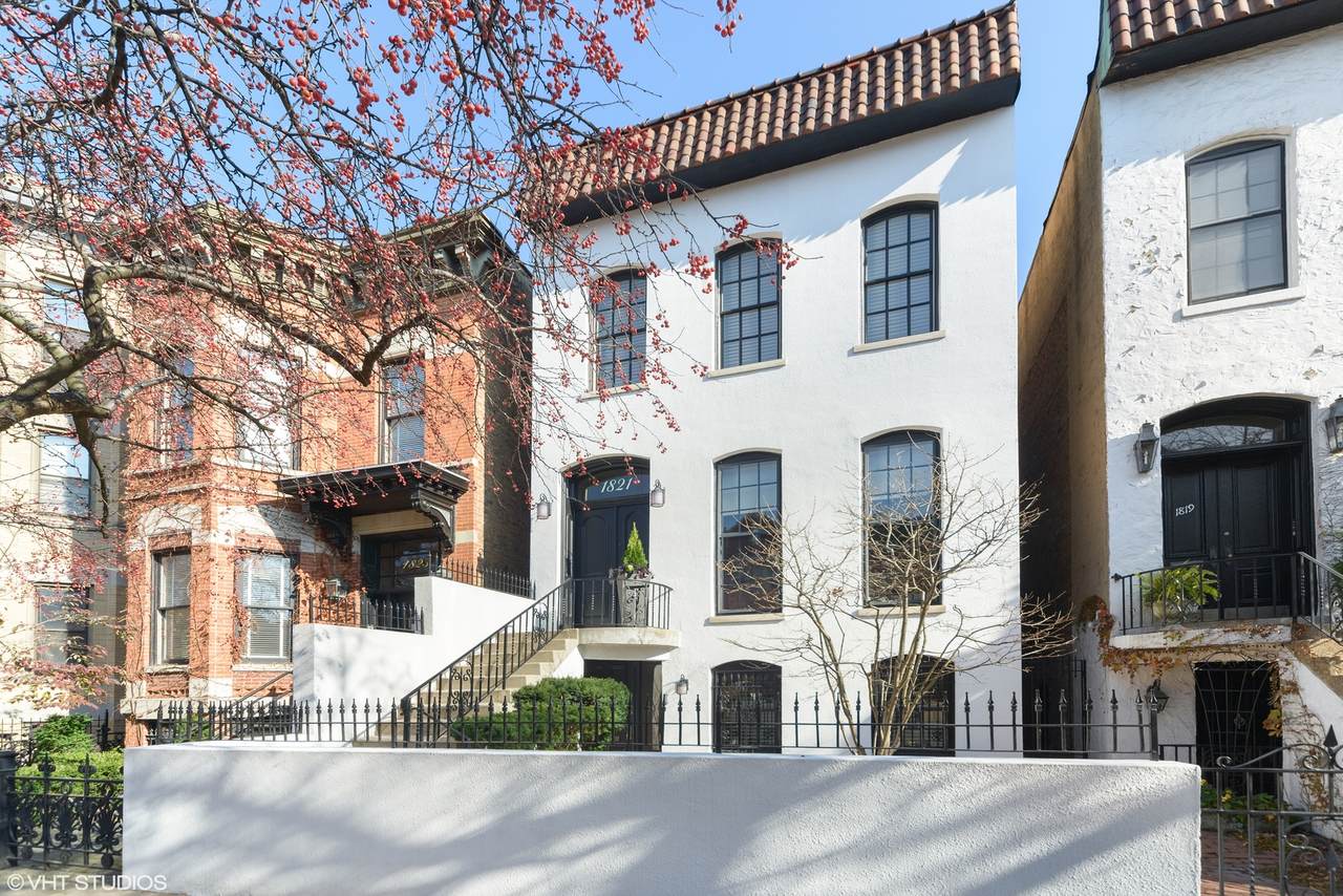 1821 Lincoln Park West Street - Photo 1