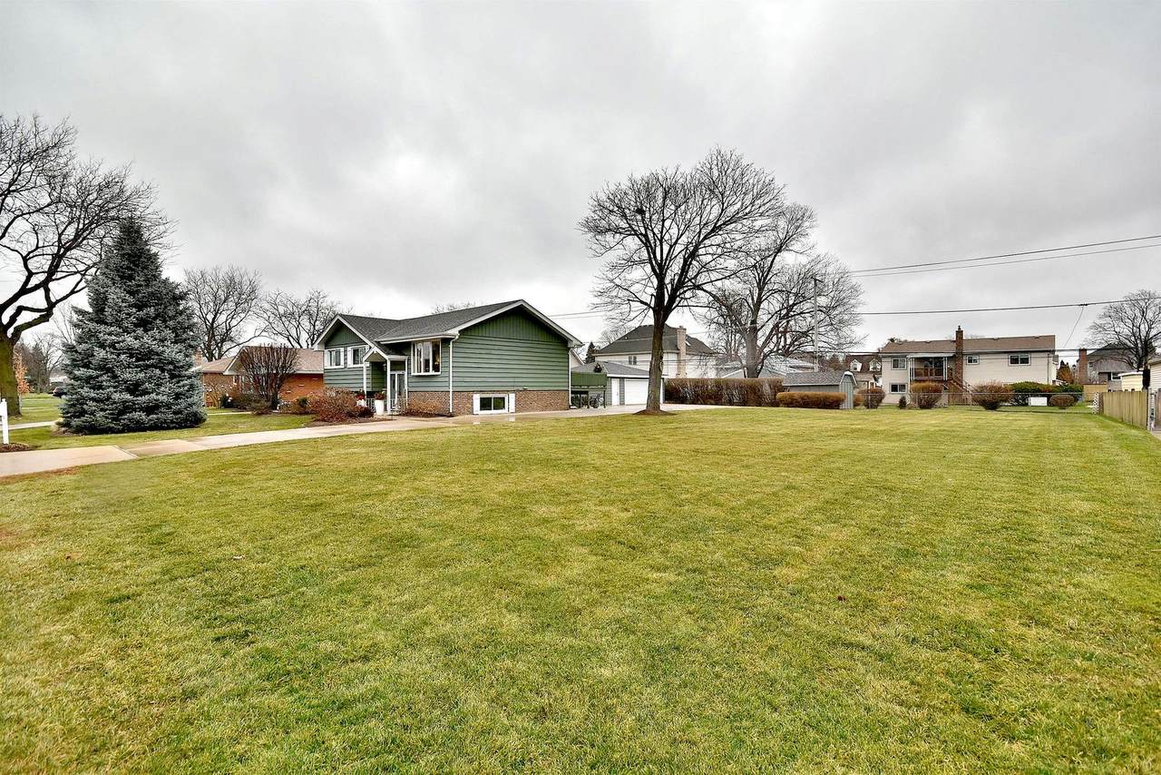 545 Michigan Street - Photo 1