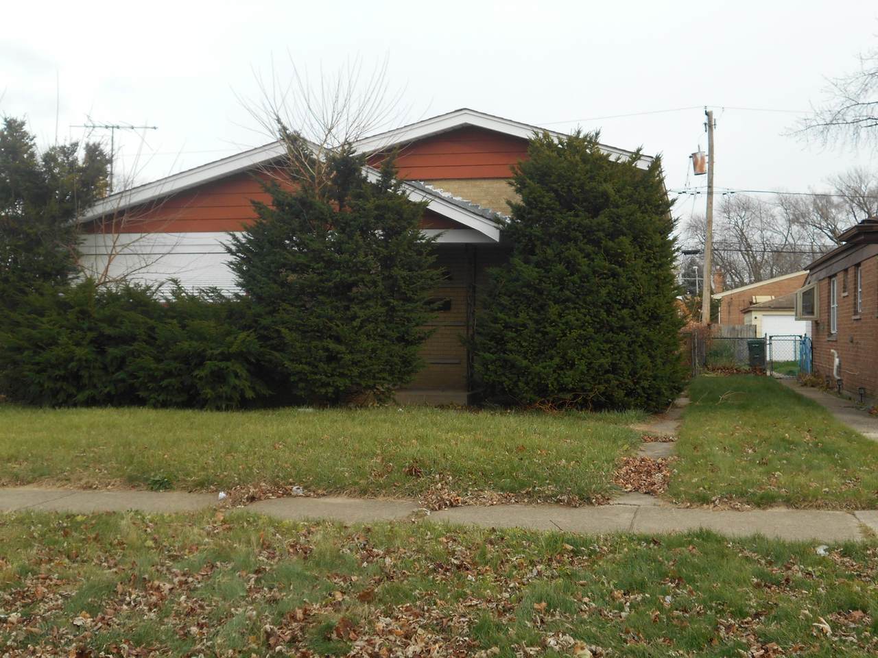 14327 Kenwood Avenue - Photo 1