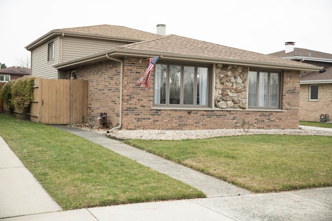 4835 121TH Street - Photo 1
