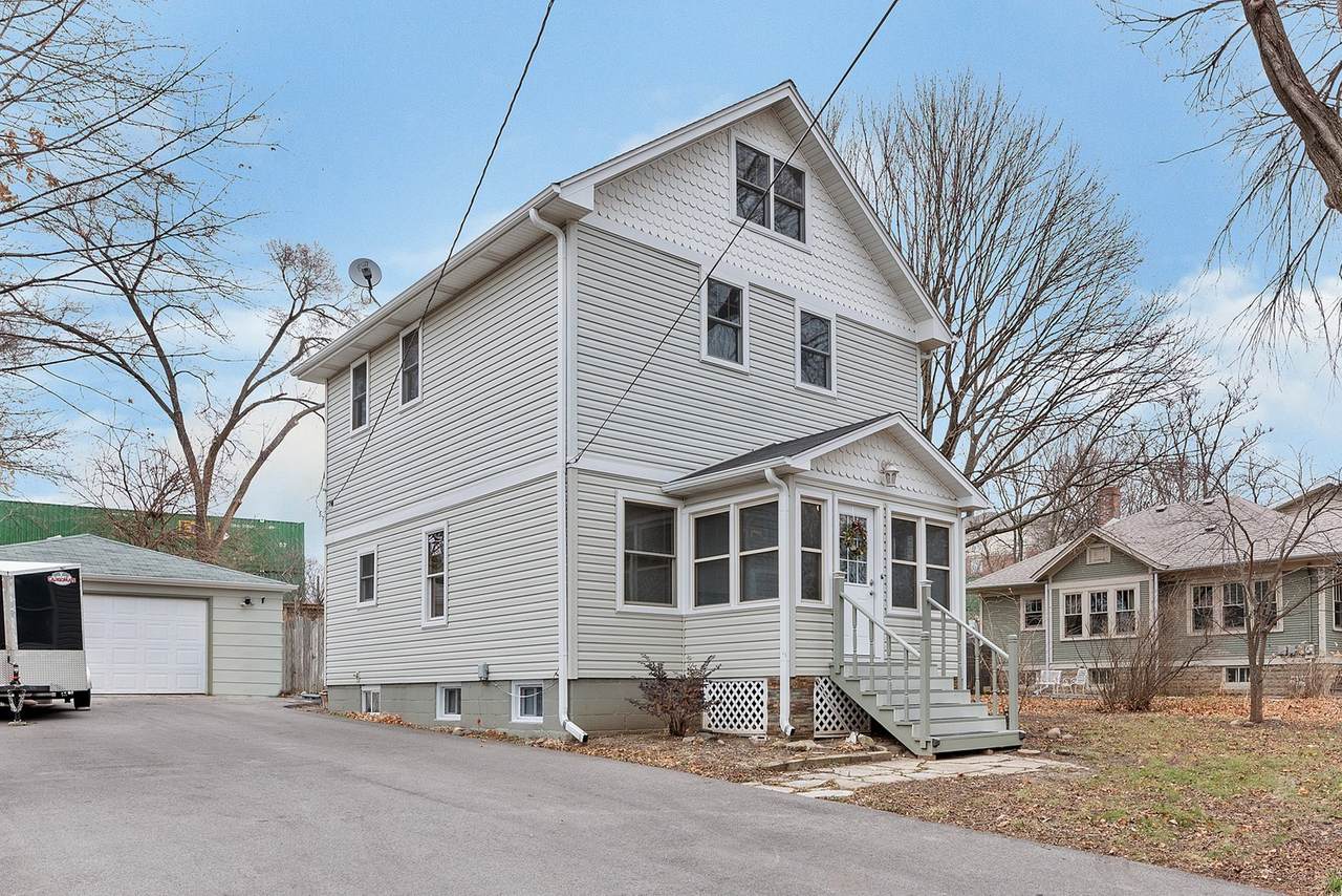 27W382 Beecher Avenue - Photo 1