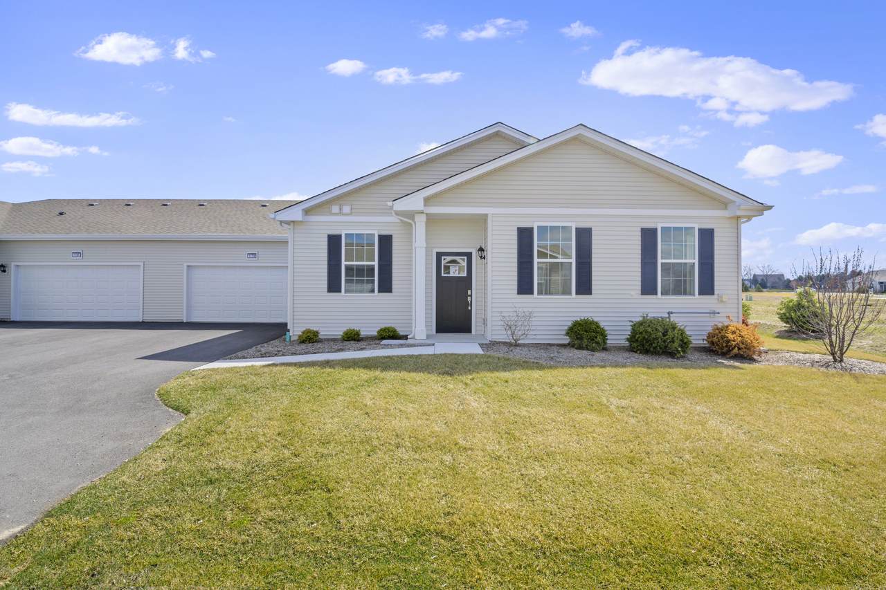 1665 Southern Circle - Photo 1