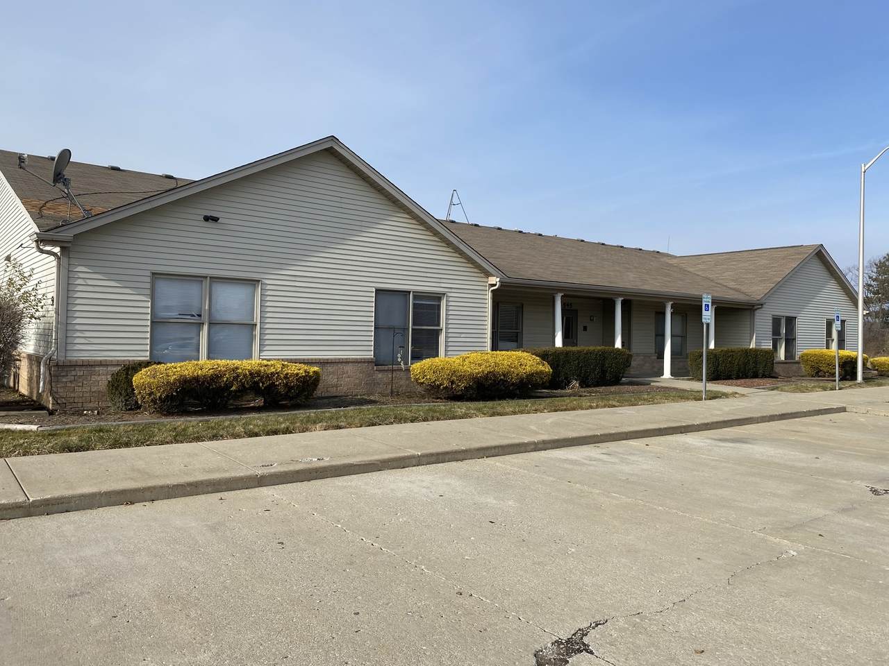 545 Burnham Drive - Photo 1