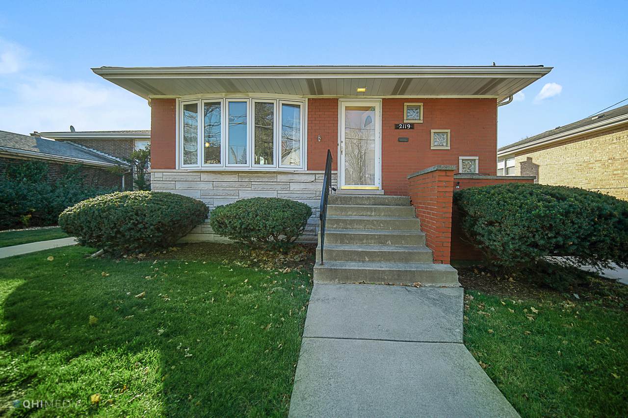 2119 110th Place - Photo 1