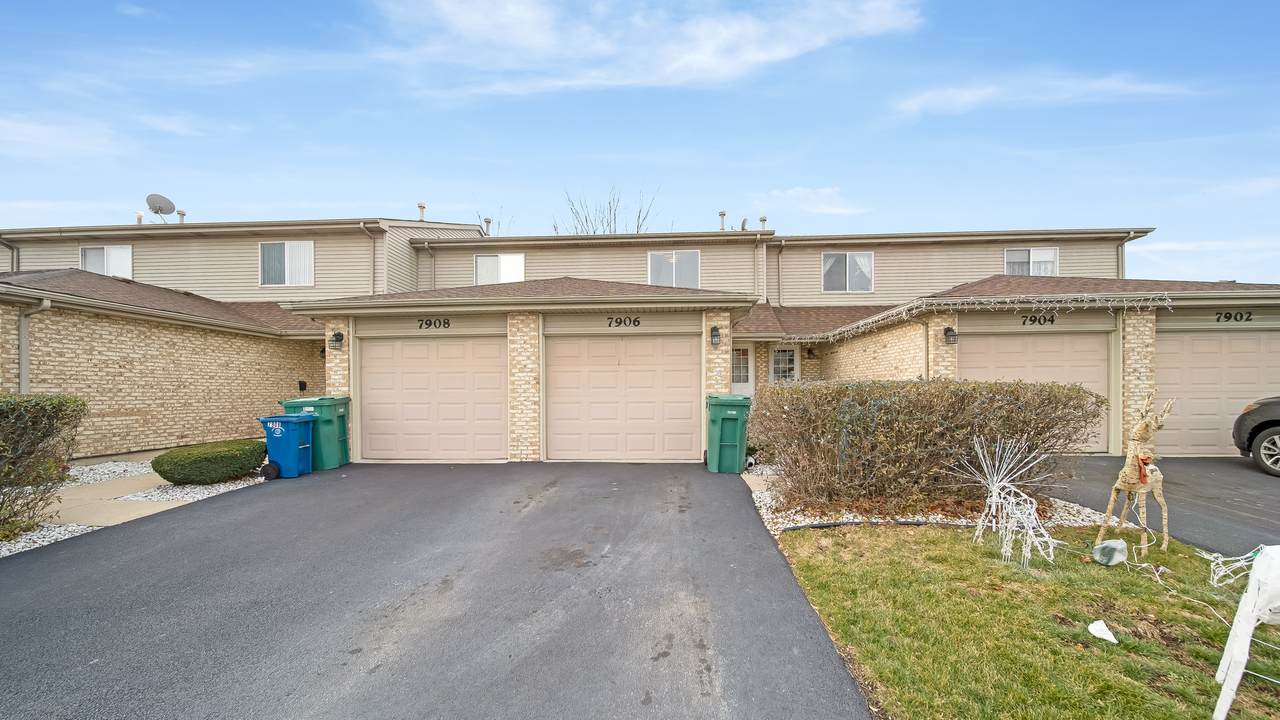7906 Leclaire Avenue - Photo 1
