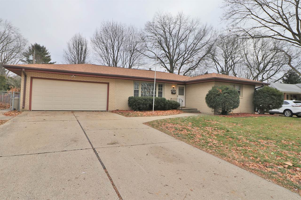 5008 Upland Drive - Photo 1