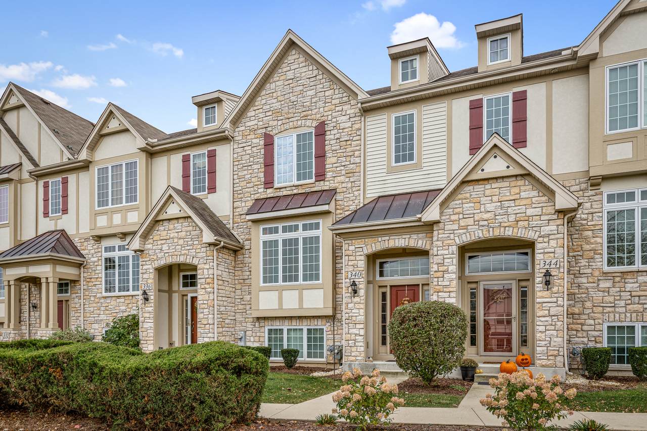 340 Castle Circle - Photo 1