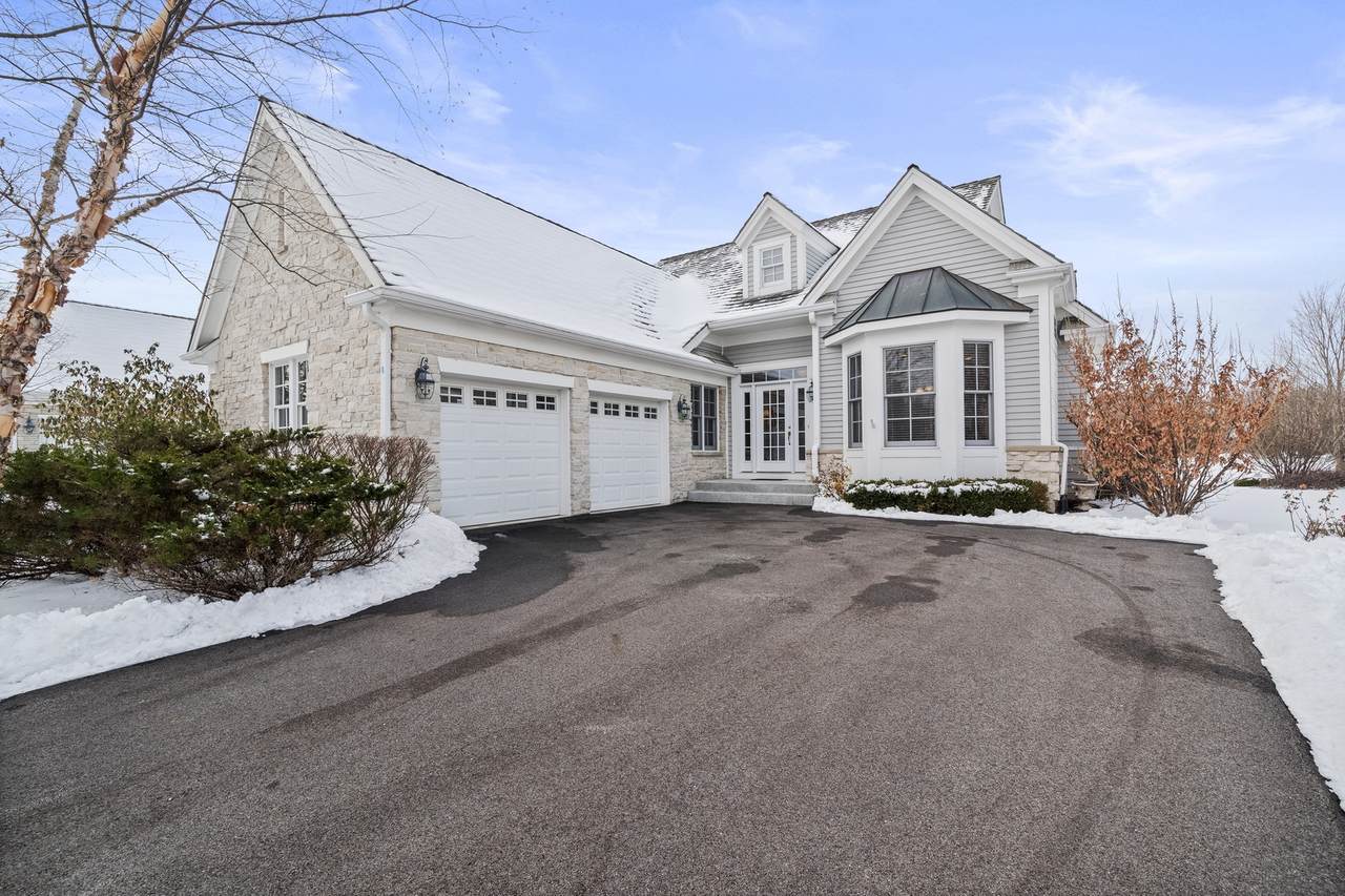 130 Newport Court - Photo 1