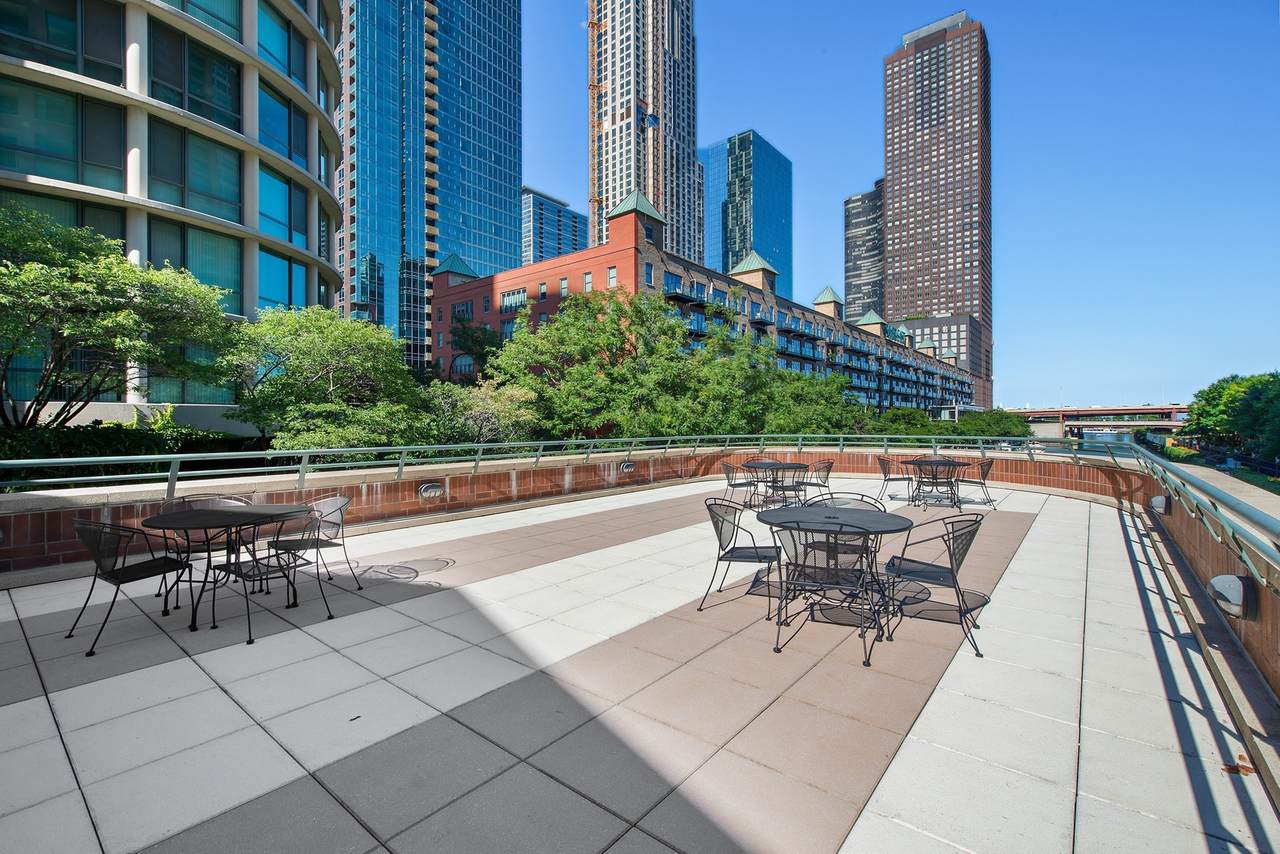 440 Mcclurg Court - Photo 1