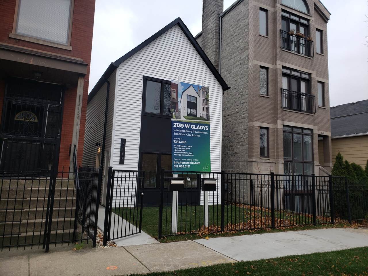 2139 Gladys Avenue - Photo 1