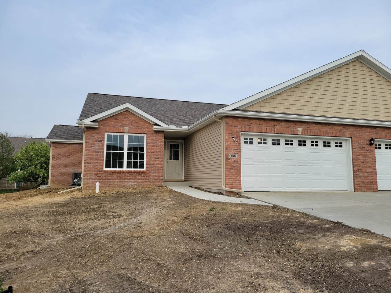 180 Eugene Drive - Photo 1
