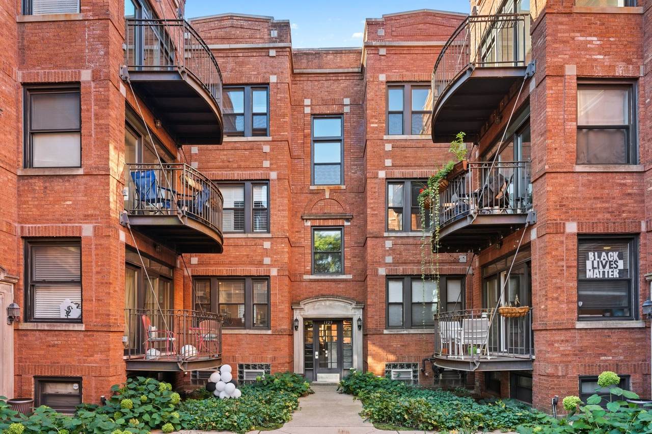 1329 North Shore Avenue - Photo 1