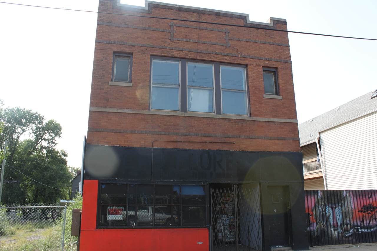 10056 Ewing Avenue - Photo 1