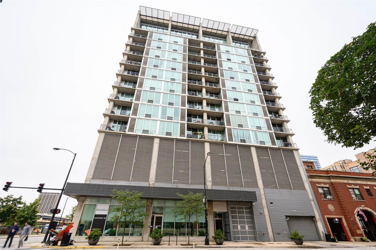 700 Van Buren Street - Photo 1
