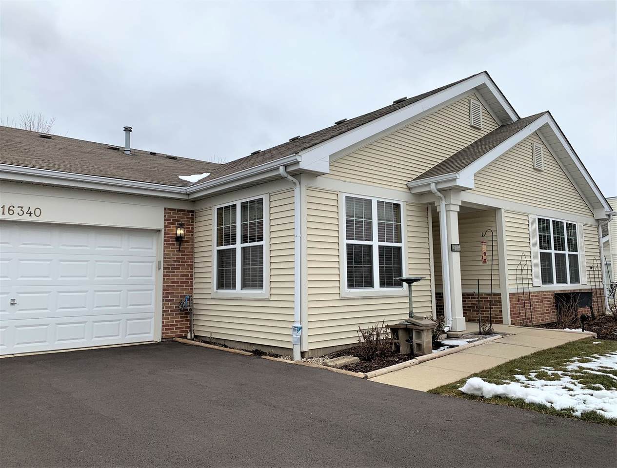 16340 Carver Lake Court - Photo 1
