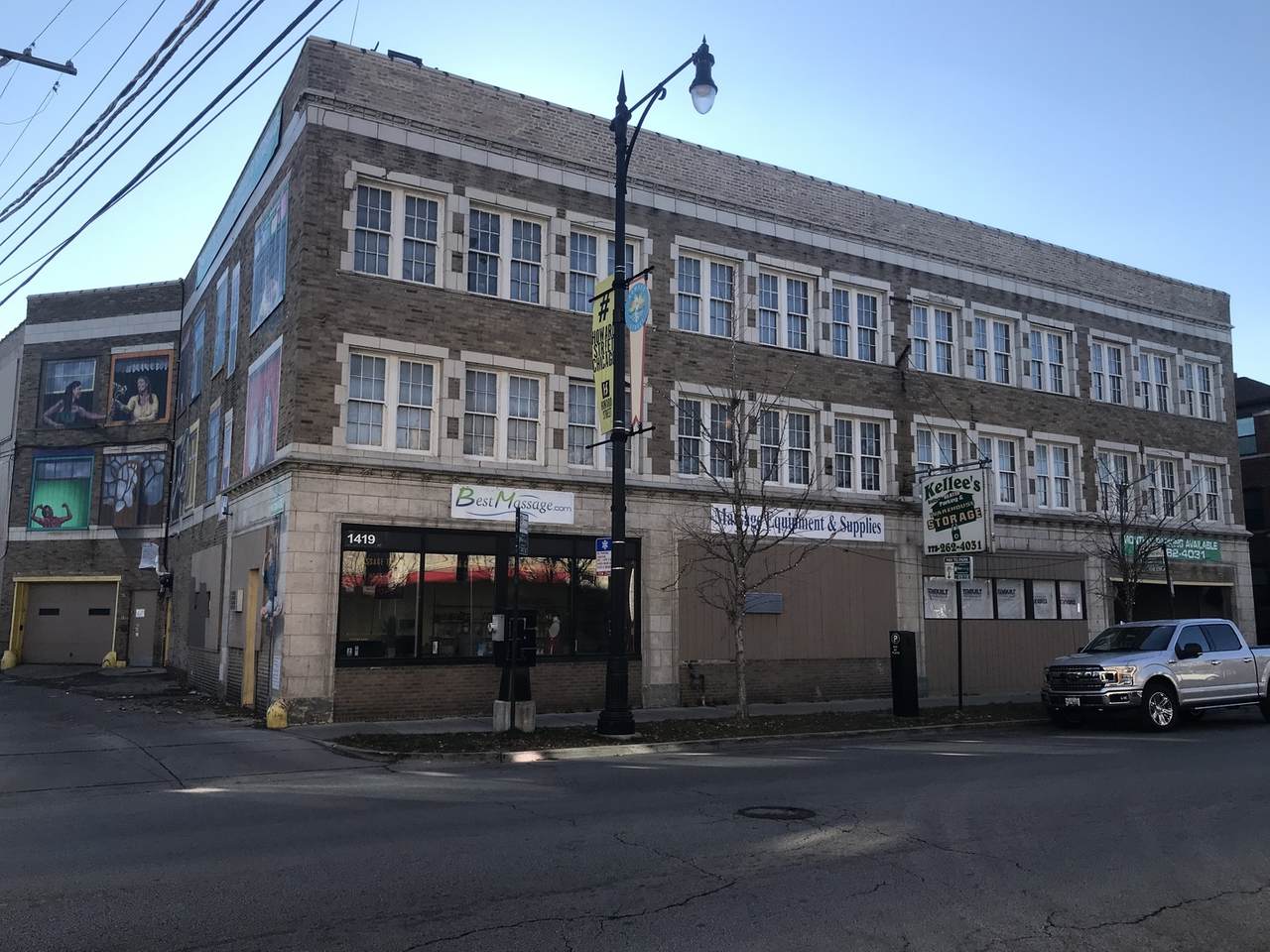1419 Howard Street - Photo 1