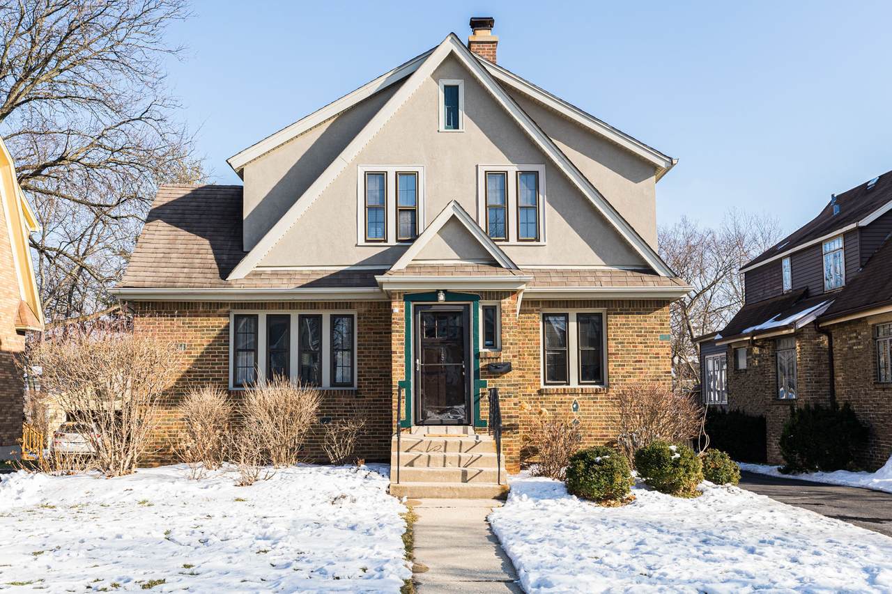 151 Crest Road - Photo 1