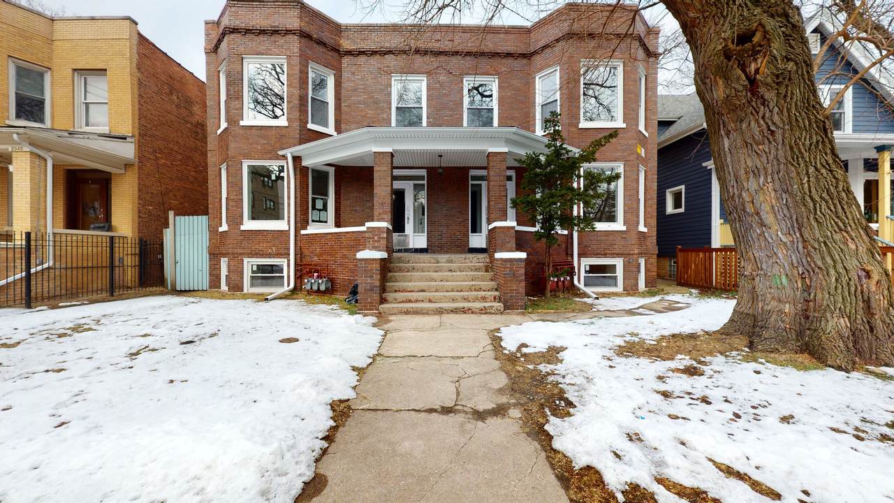 2038 Estes Avenue - Photo 1