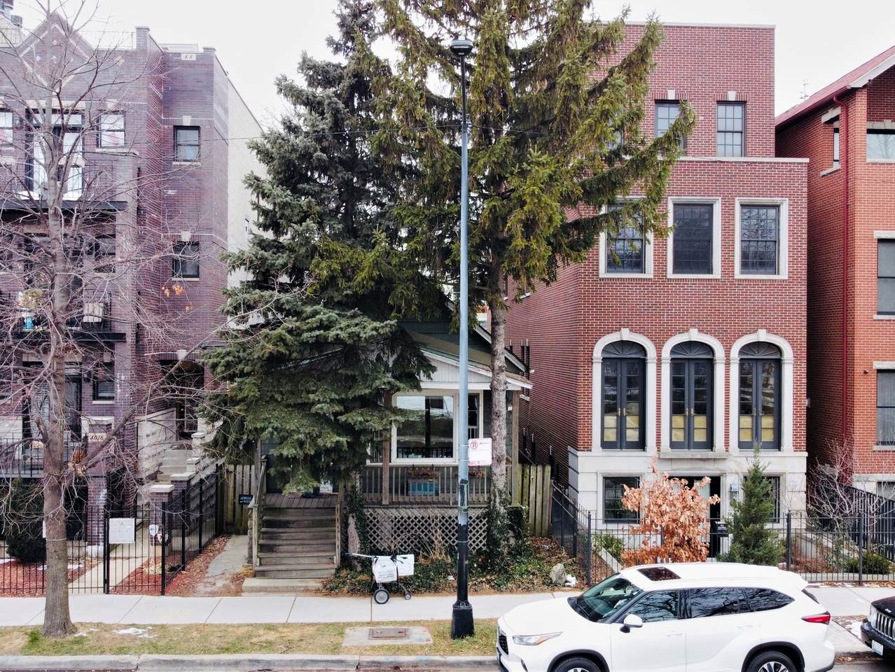 4020 California Avenue - Photo 1