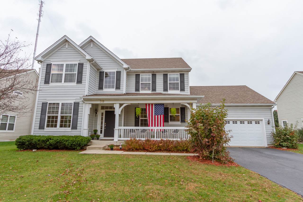 318 Comstock Drive - Photo 1
