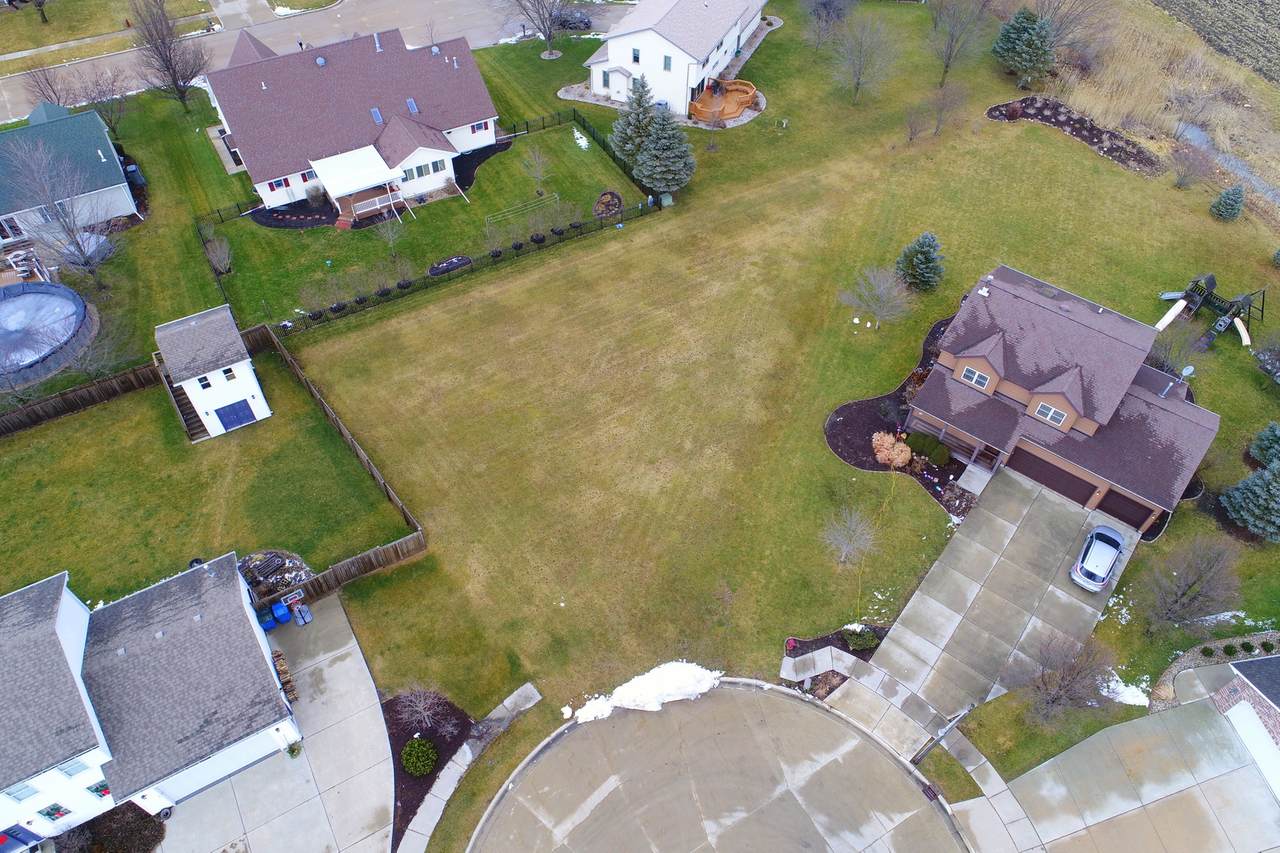 304 Julie Drive - Photo 1