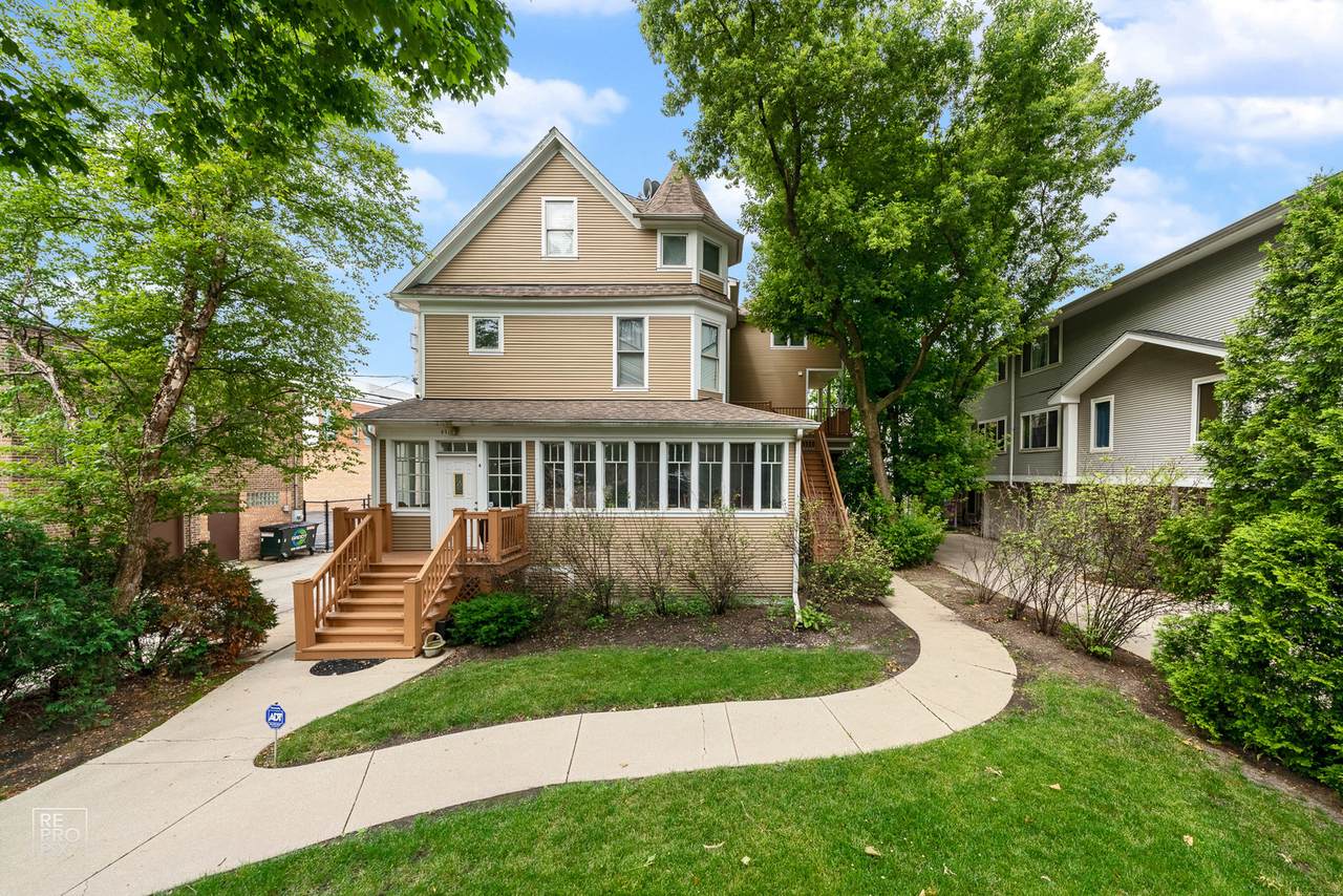 431 Harvey Avenue - Photo 1