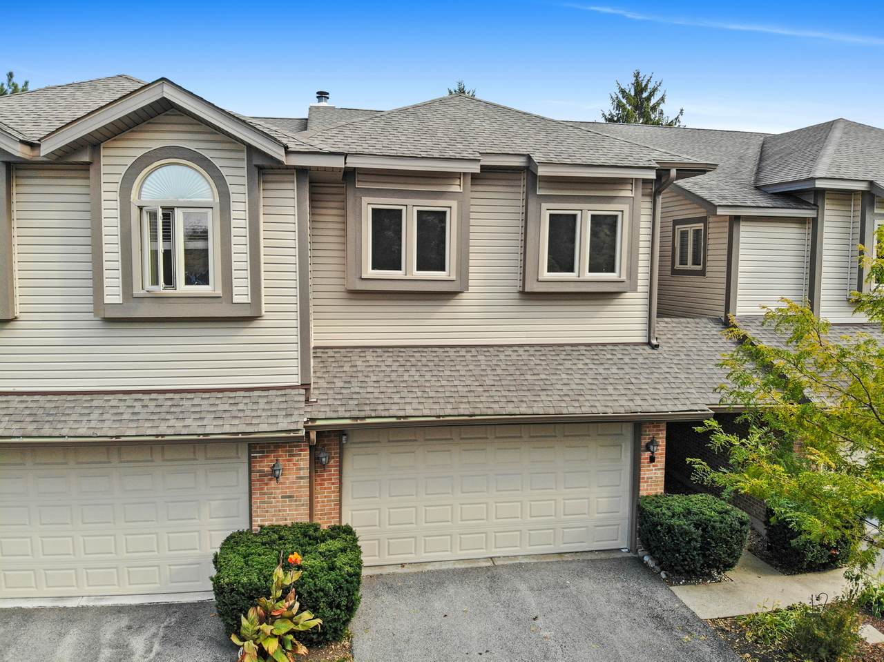 1011 Arbor Court - Photo 1