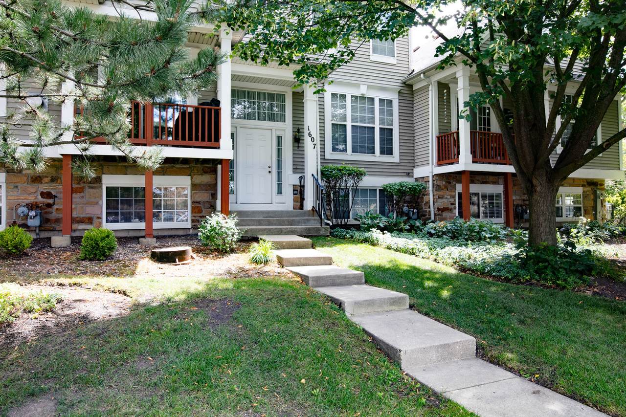 1607 Fox Run Drive - Photo 1