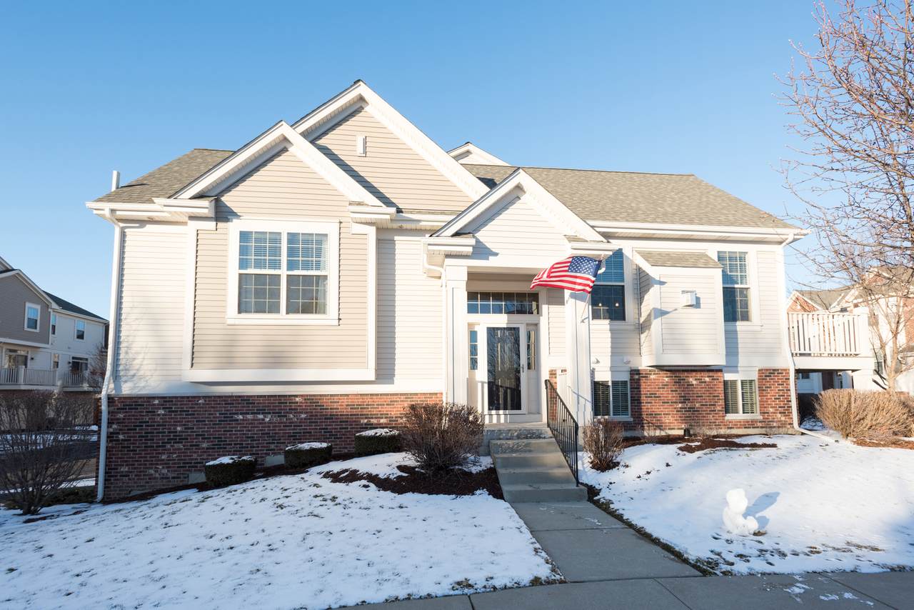 0N074 Forsythe Court - Photo 1
