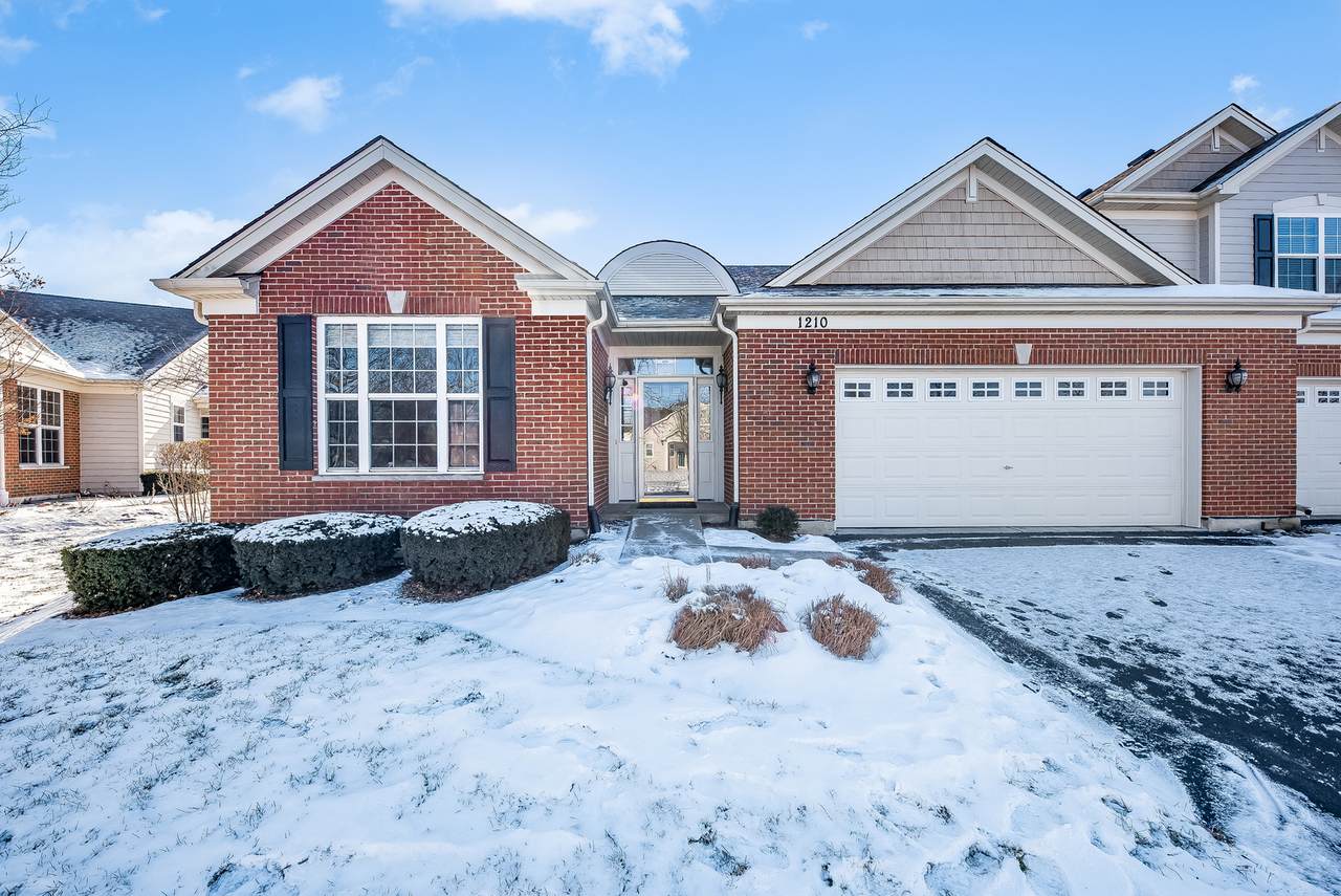 1210 Betsy Ross Place - Photo 1