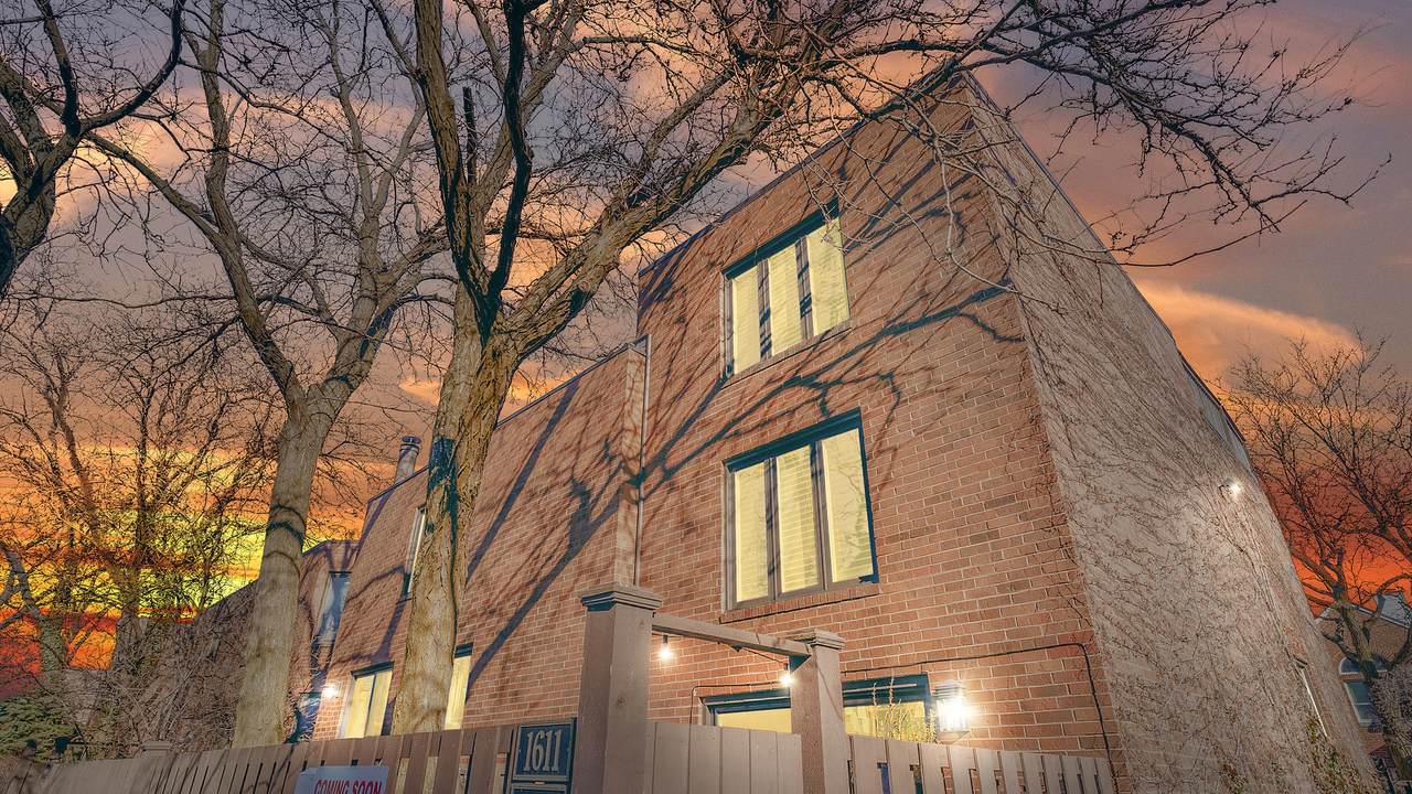 1611 Vine Street - Photo 1