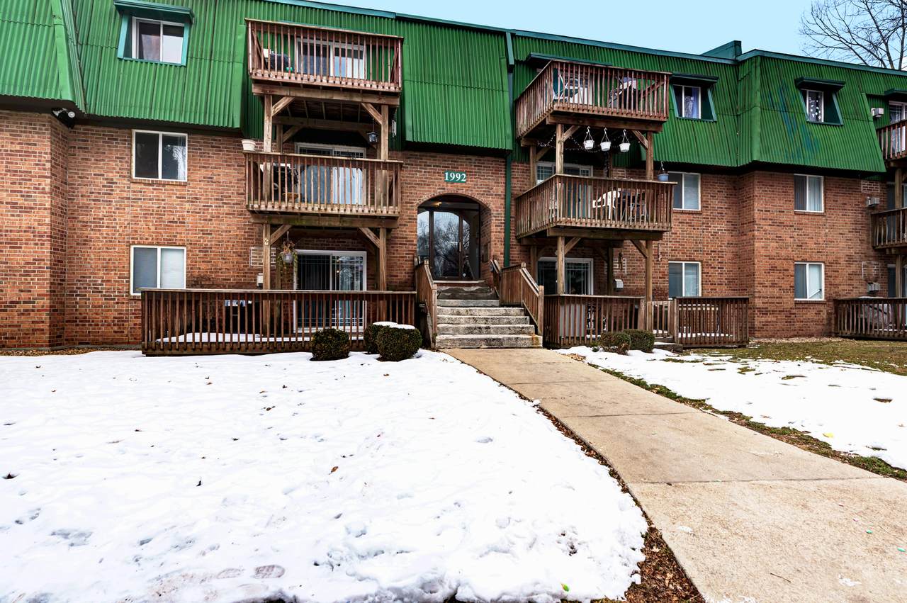 1992 Tall Oaks Drive - Photo 1