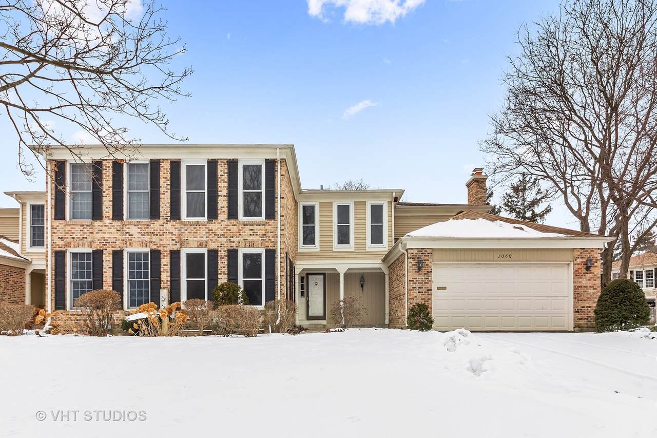 1068 Creekside Drive - Photo 1
