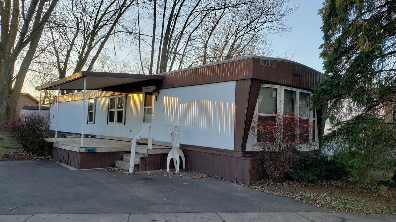 38455 Sheridan Road - Photo 1