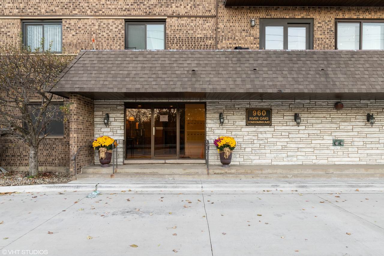 960 River Road - Photo 1