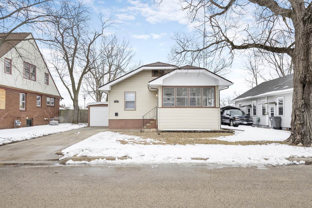 1352 Huron Street - Photo 1
