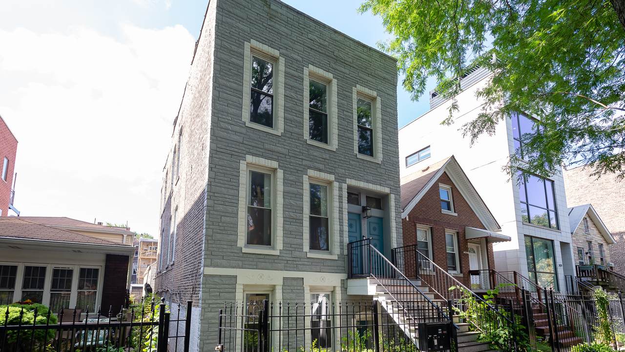 2425 Thomas Street - Photo 1
