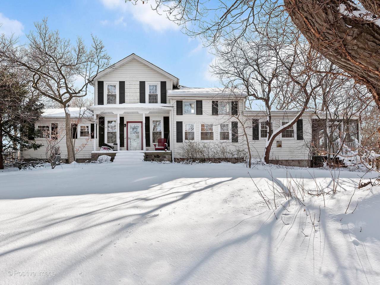 711 Saint Charles Road - Photo 1
